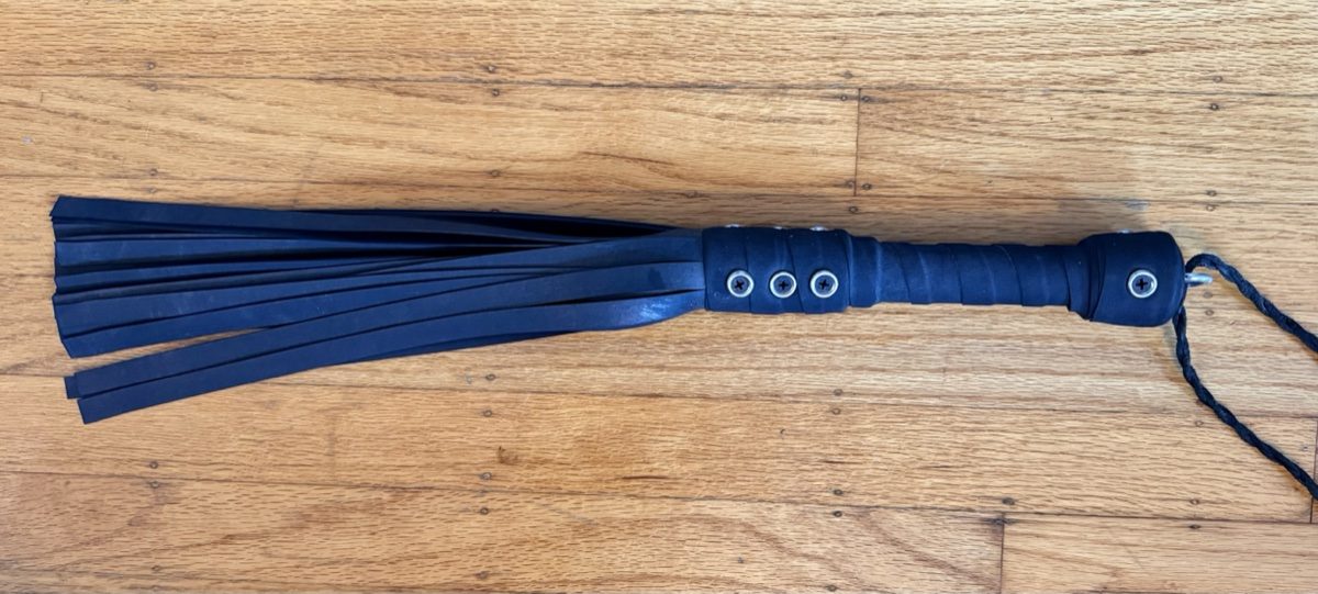 Bare Leatherworks Rubber Mid-Sized flogger