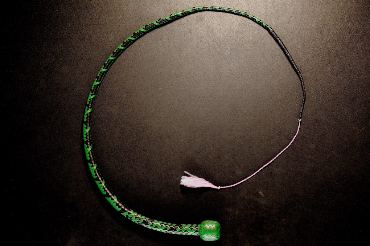 12 Plait 3ft Budget Boudoir Signal Whip Black and Green